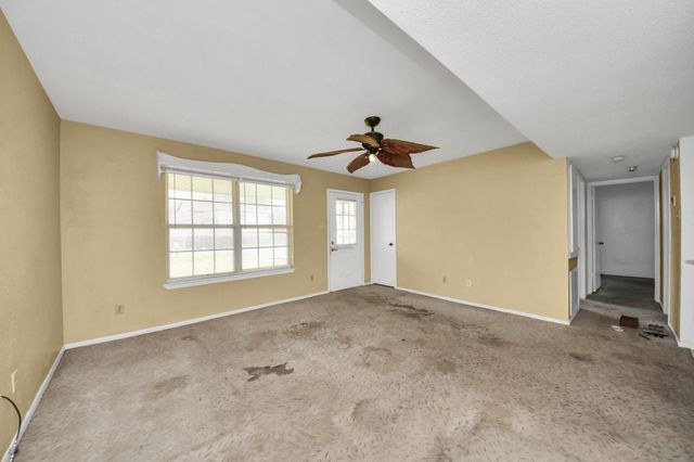 1301 Briarcliff Street, Conroe, TX 77385