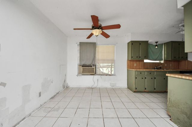 1301 Briarcliff Street, Conroe, TX 77385
