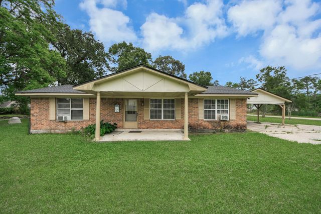 1301 Briarcliff Street, Conroe, TX 77385