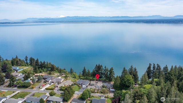 1985 Cascade View Drive, Camano Island, WA 98282
