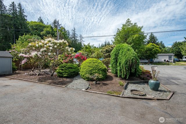 1985 Cascade View Drive, Camano Island, WA 98282
