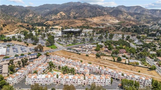 13901 Olive View Lane 27, Sylmar, CA 91342