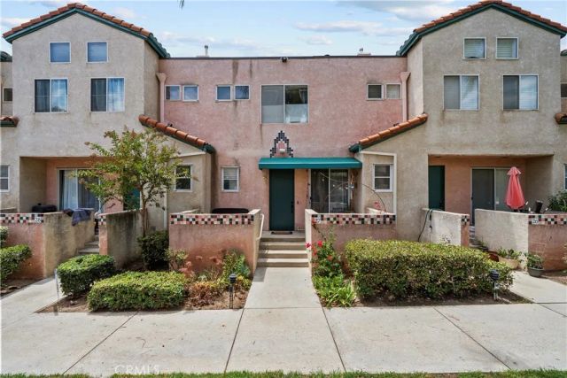 13901 Olive View Lane 27, Sylmar, CA 91342