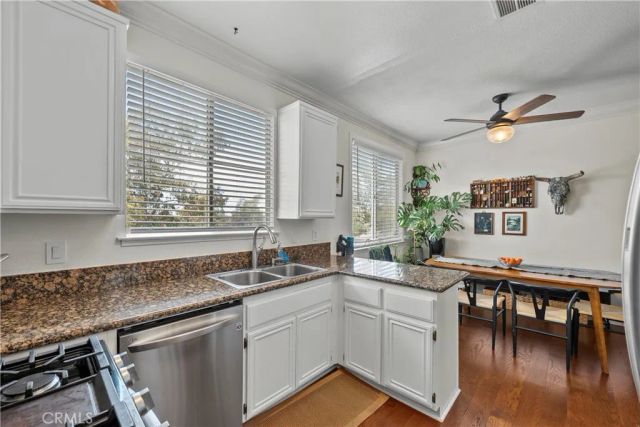 13901 Olive View Lane 27, Sylmar, CA 91342