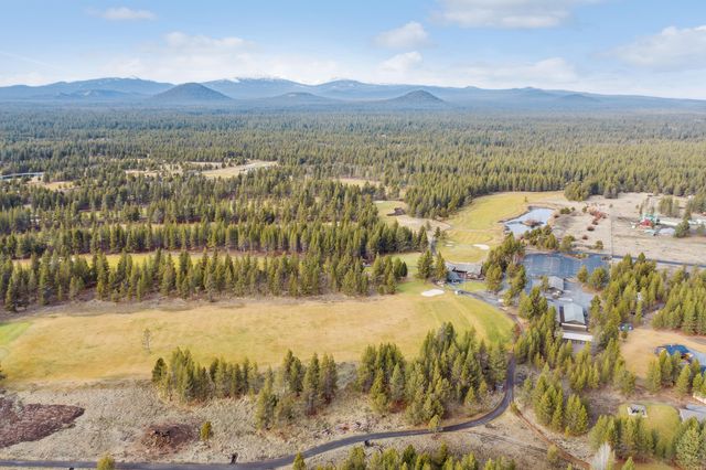 51722 Jubilee Pine Dr, La Pine, OR 97739