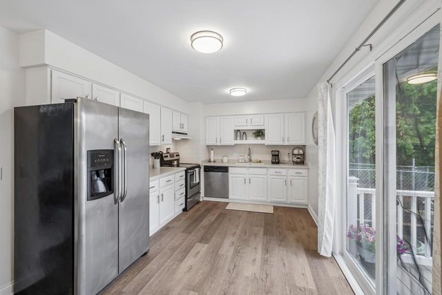 809 West Street, Stoughton, WI 53589