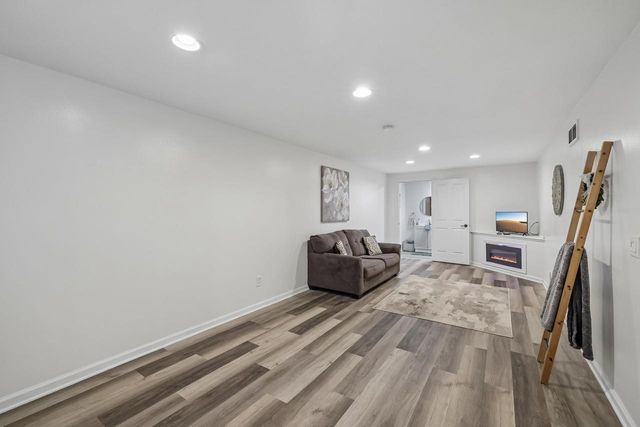 809 West Street, Stoughton, WI 53589