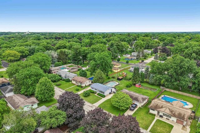 809 West Street, Stoughton, WI 53589