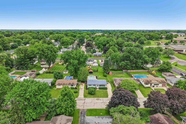 809 West Street, Stoughton, WI 53589