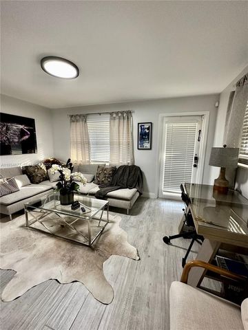 397 NW 48th Ct 397, Oakland Park, FL 33309