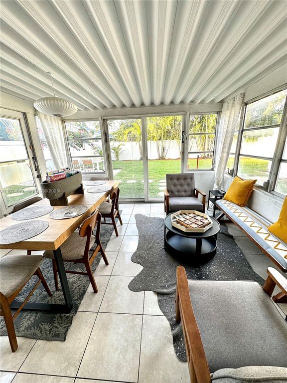 397 NW 48th Ct 397, Oakland Park, FL 33309