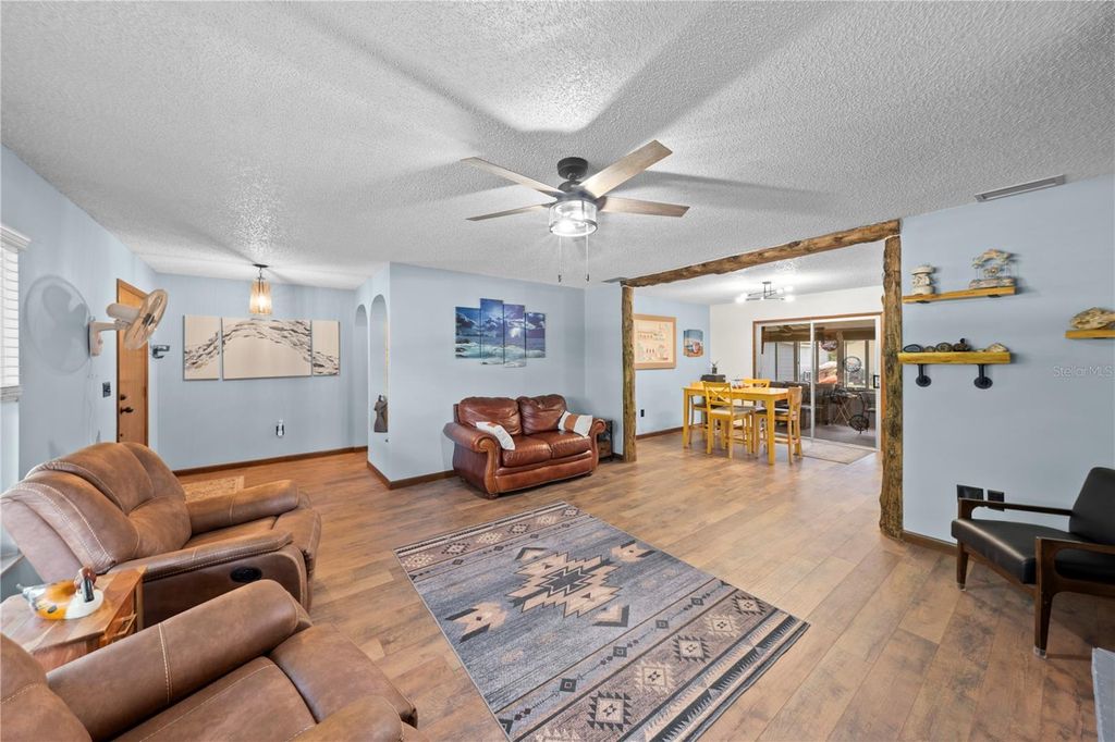 Image 11 of property listing at 1820 SE 175TH TERRACE ROAD, Silver Springs, FL 34488