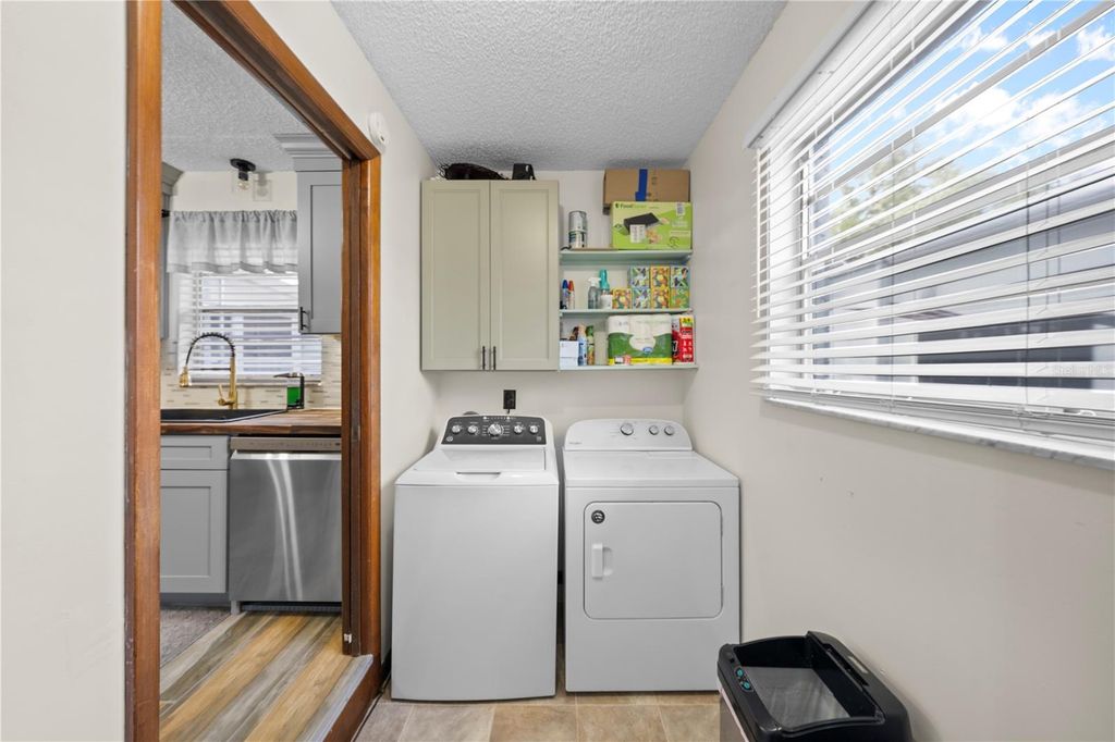 Image 24 of property listing at 1820 SE 175TH TERRACE ROAD, Silver Springs, FL 34488
