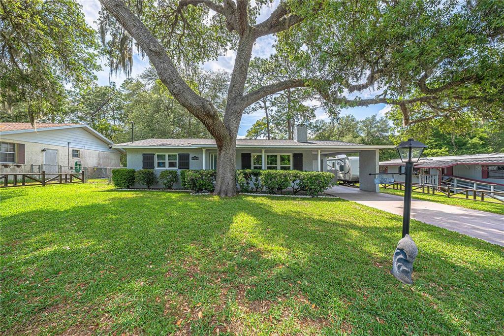 Image 45 of property listing at 1820 SE 175TH TERRACE ROAD, Silver Springs, FL 34488