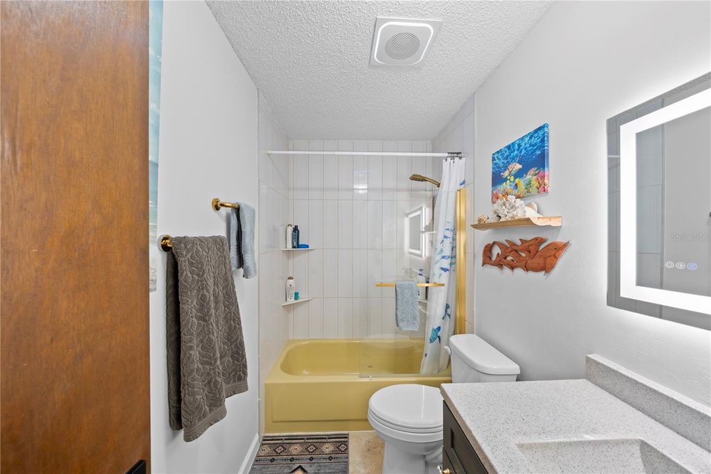 Image 9 of property listing at 1820 SE 175TH TERRACE ROAD, Silver Springs, FL 34488