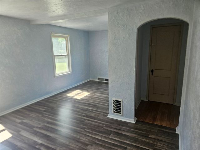 1108 Prescott St, White Oak, PA 15131