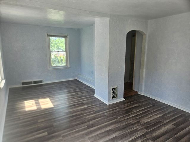 1108 Prescott St, White Oak, PA 15131
