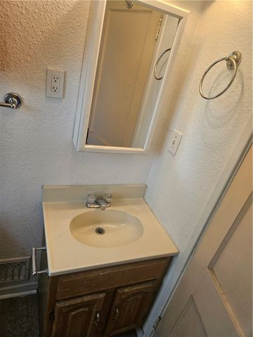 1108 Prescott St, White Oak, PA 15131