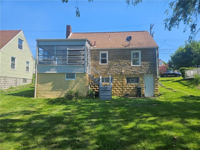 1108 Prescott St, White Oak, PA 15131