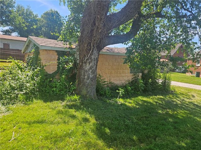 1108 Prescott St, White Oak, PA 15131