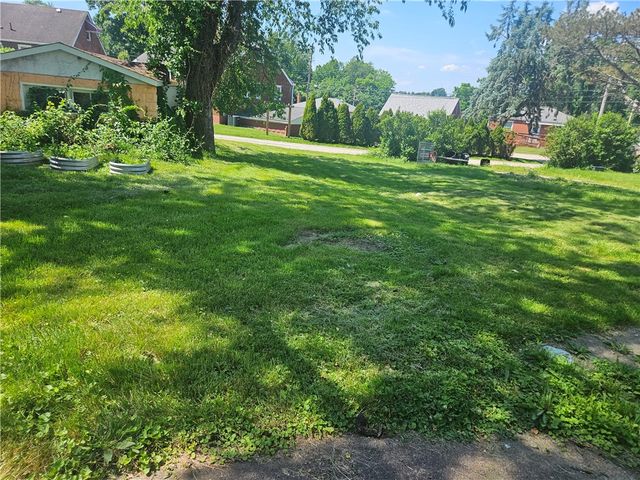 1108 Prescott St, White Oak, PA 15131