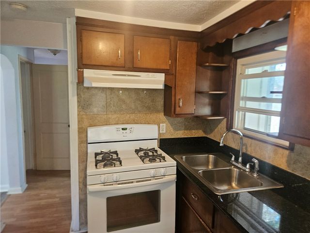 1108 Prescott St, White Oak, PA 15131