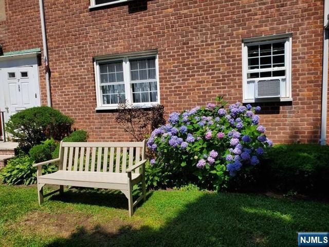 100 Huguenot Avenue 6B, Englewood, NJ 07631