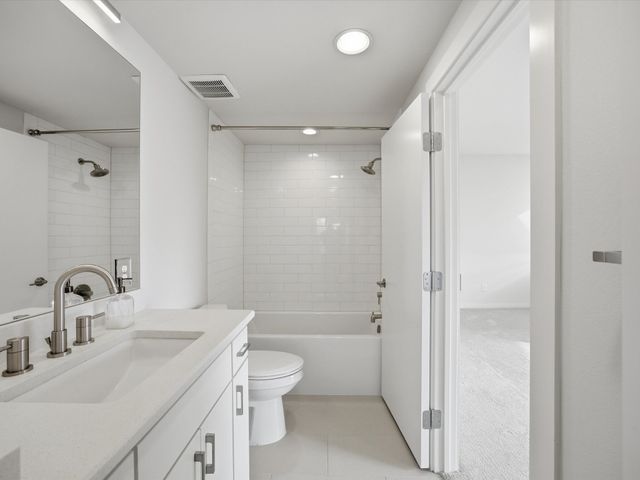 2802 Lee Street, Dallas, TX 75206