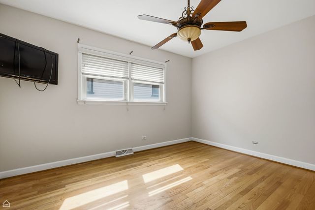 7718 W Farragut Avenue, Chicago, IL 60656