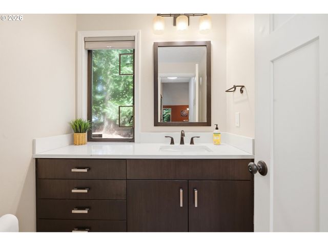 9332 Sw 171ST Ave, Beaverton, OR 97007