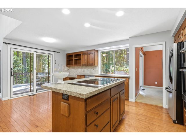 9332 Sw 171ST Ave, Beaverton, OR 97007