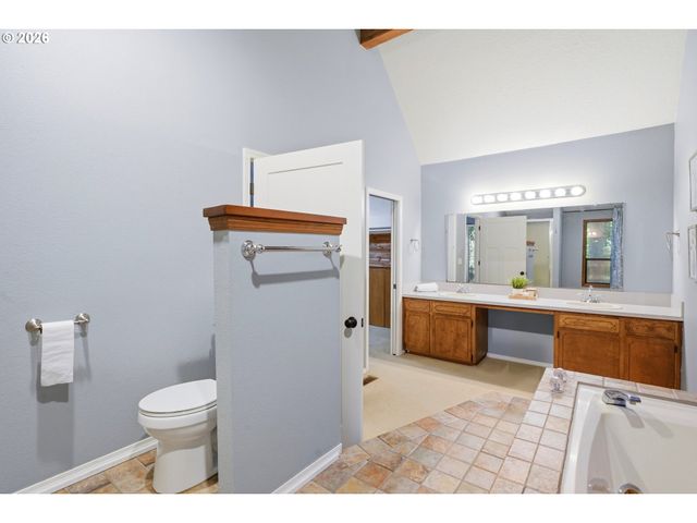 9332 Sw 171ST Ave, Beaverton, OR 97007