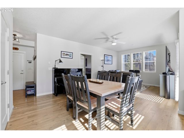 17149 Sw SNOWDALE St 103, Beaverton, OR 97007