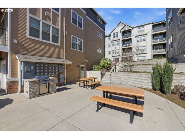 17149 Sw SNOWDALE St 103, Beaverton, OR 97007