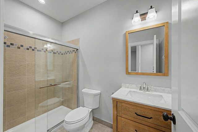 555 N Springfield Avenue, Chicago, IL 60624