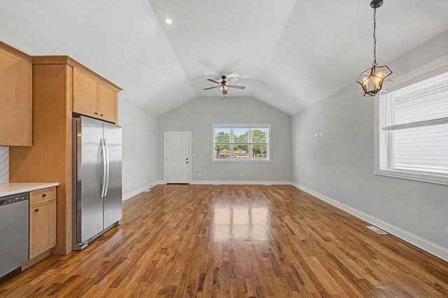 555 N Springfield Avenue, Chicago, IL 60624