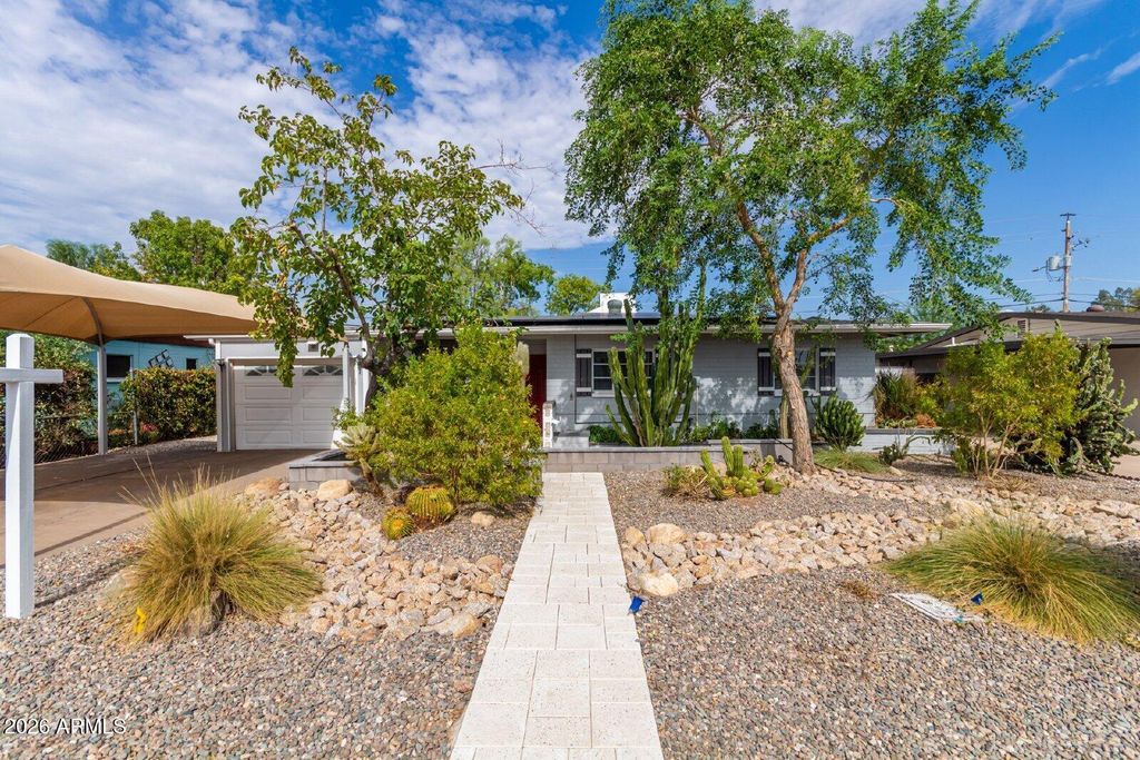 Image 1 of property listing at 4007 N 8th Avenue, Phoenix, AZ 85013