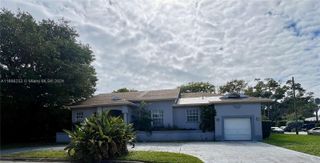 424 90th St, Surfside, FL 33154