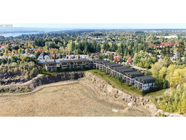 19601 Ridge Dr, Vancouver, WA 98683