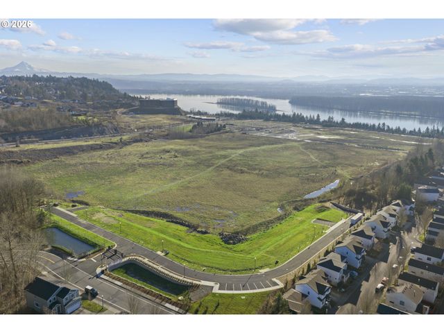 19601 Ridge Dr, Vancouver, WA 98683