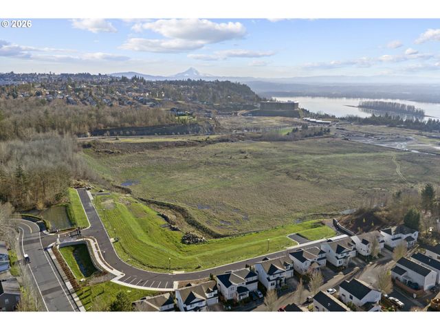 19601 Ridge Dr, Vancouver, WA 98683