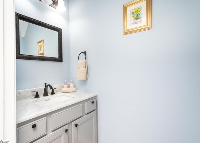 2 Hollow Tree Way, Greenville, SC 29605