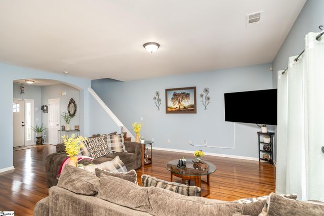 2 Hollow Tree Way, Greenville, SC 29605