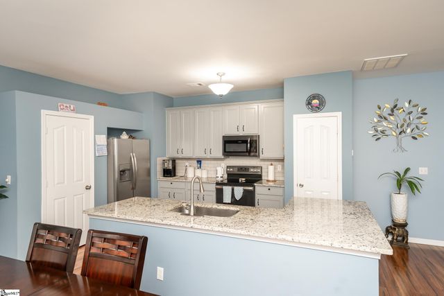 2 Hollow Tree Way, Greenville, SC 29605