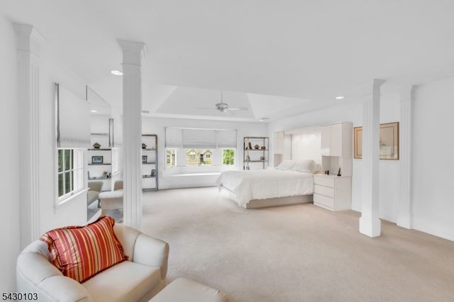 3 Bayview Ter, Green Brook Twp., NJ 08812
