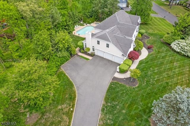 3 Bayview Ter, Green Brook Twp., NJ 08812