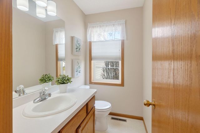 14955 Credit View Drive, Savage, MN 55378