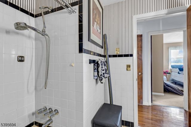 58 Sand Hill Rd, Clinton Twp., NJ 08801