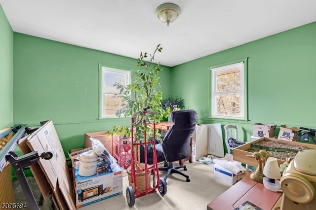 58 Sand Hill Rd, Clinton Twp., NJ 08801