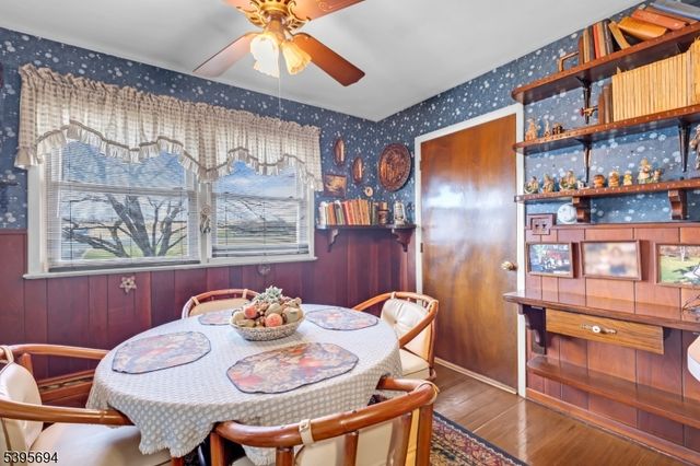 58 Sand Hill Rd, Clinton Twp., NJ 08801